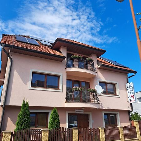 Penzion Rouse Bardejov Ngoại thất bức ảnh